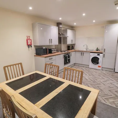 The Newborough 4 Apartment