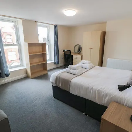 The Newborough 4 Apartment