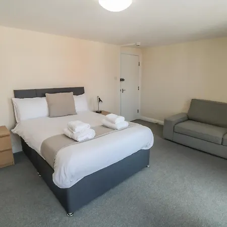 The Newborough 4 * Scarborough