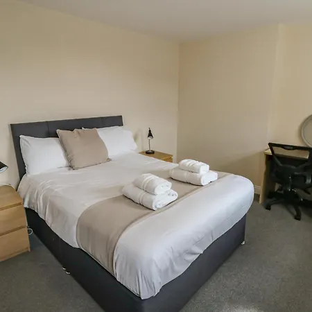 The Newborough 4 * Scarborough